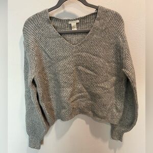 Grey sweater